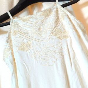 Love on a hanger top size xs